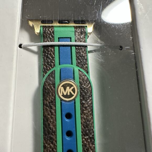 NWT Michael Kors PVC and Rubber 38mm/40mm/41mm Apple Watch Band Green Brown $115 - Picture 3 of 6